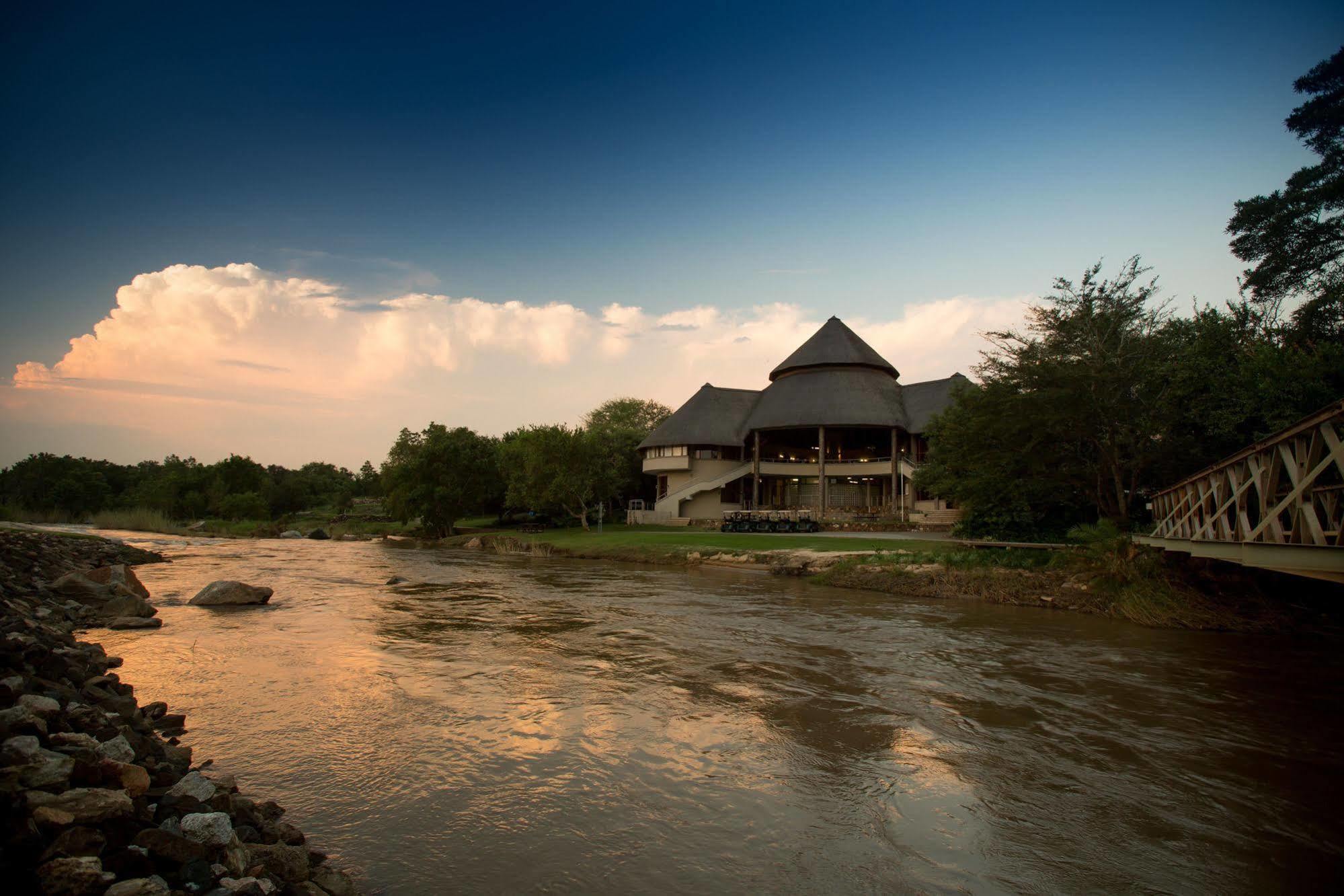 Nkonyeni Lodge & Golf Estate Ngwempisi エクステリア 写真